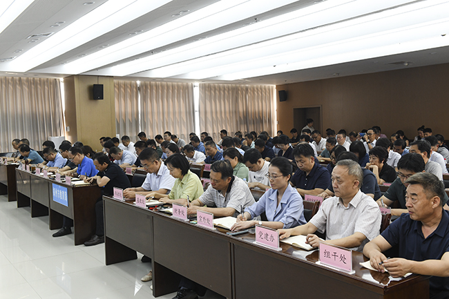 郑州市教育局安排部署秋季开学校园安全和教育教学工作